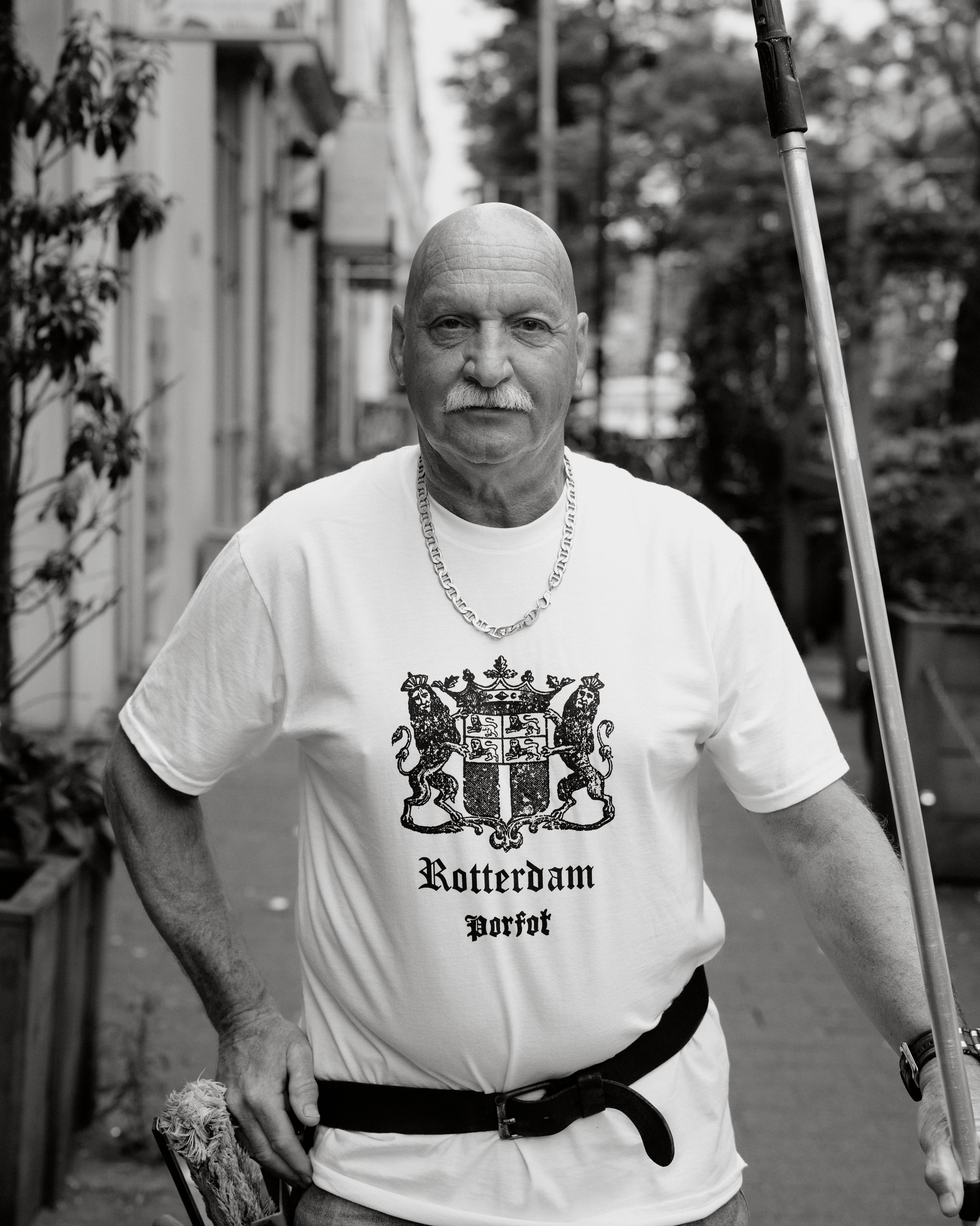 PORFOT SOUVENIR T-SHIRT