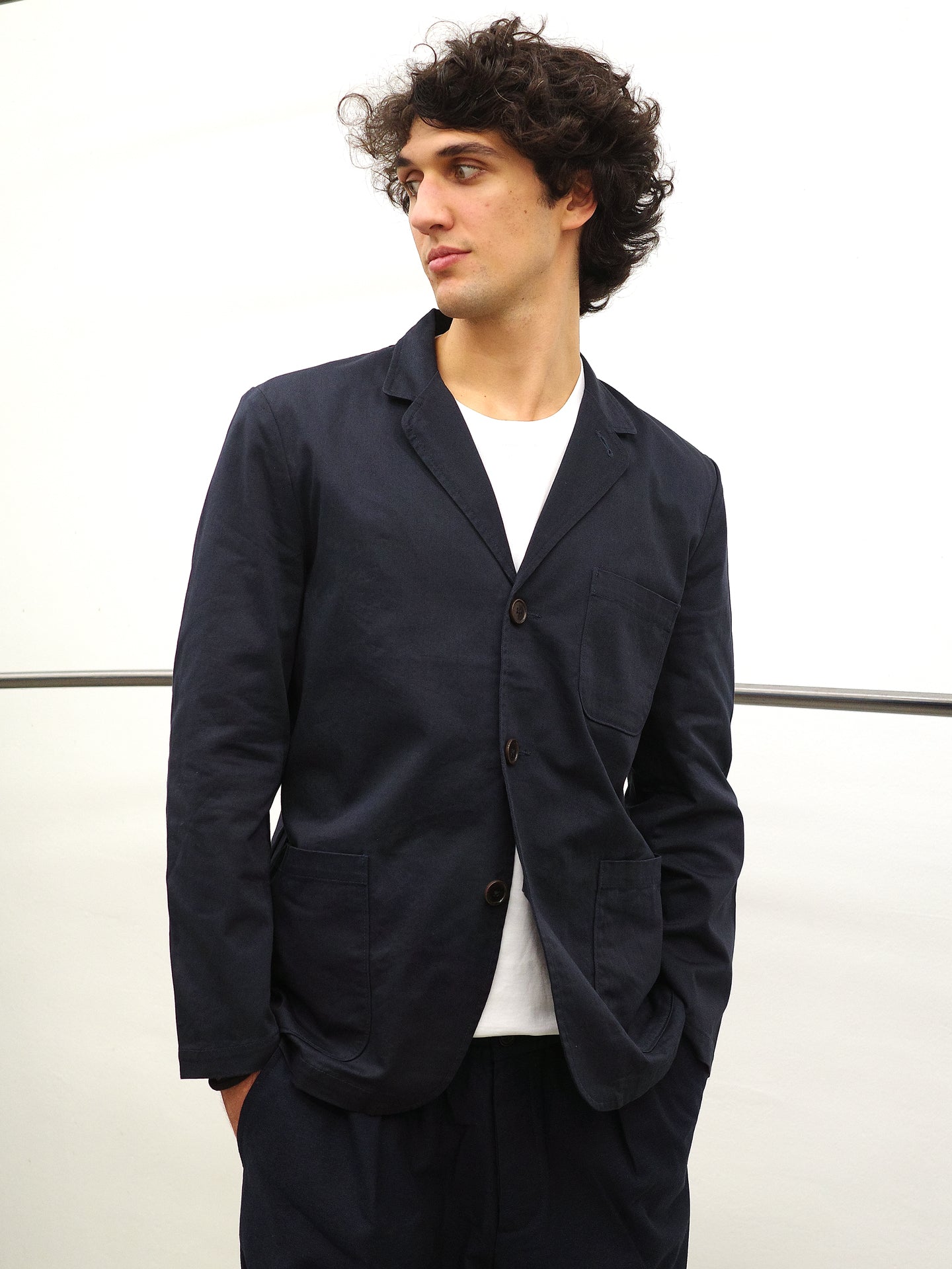 THREE BUTTON JACKET