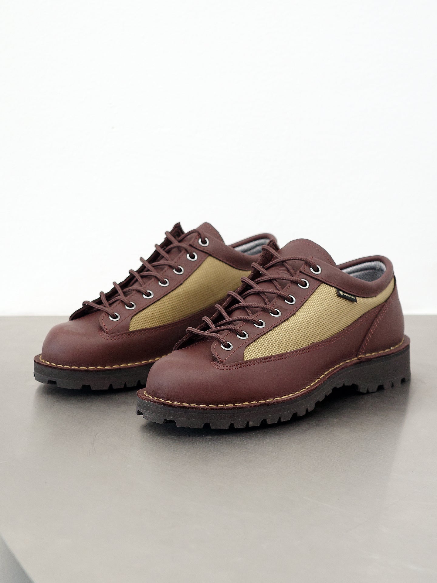 FIELD LOW GTX