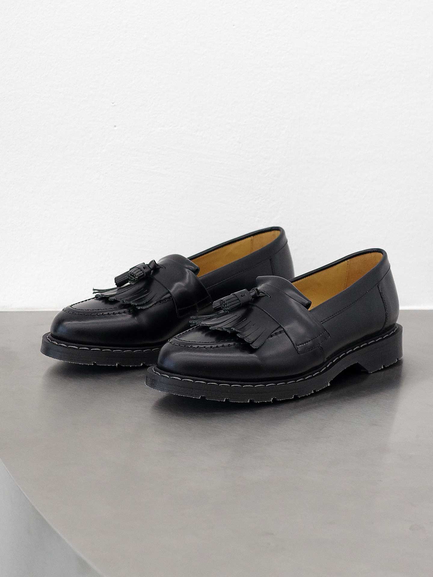 Tassle long fringe loafer