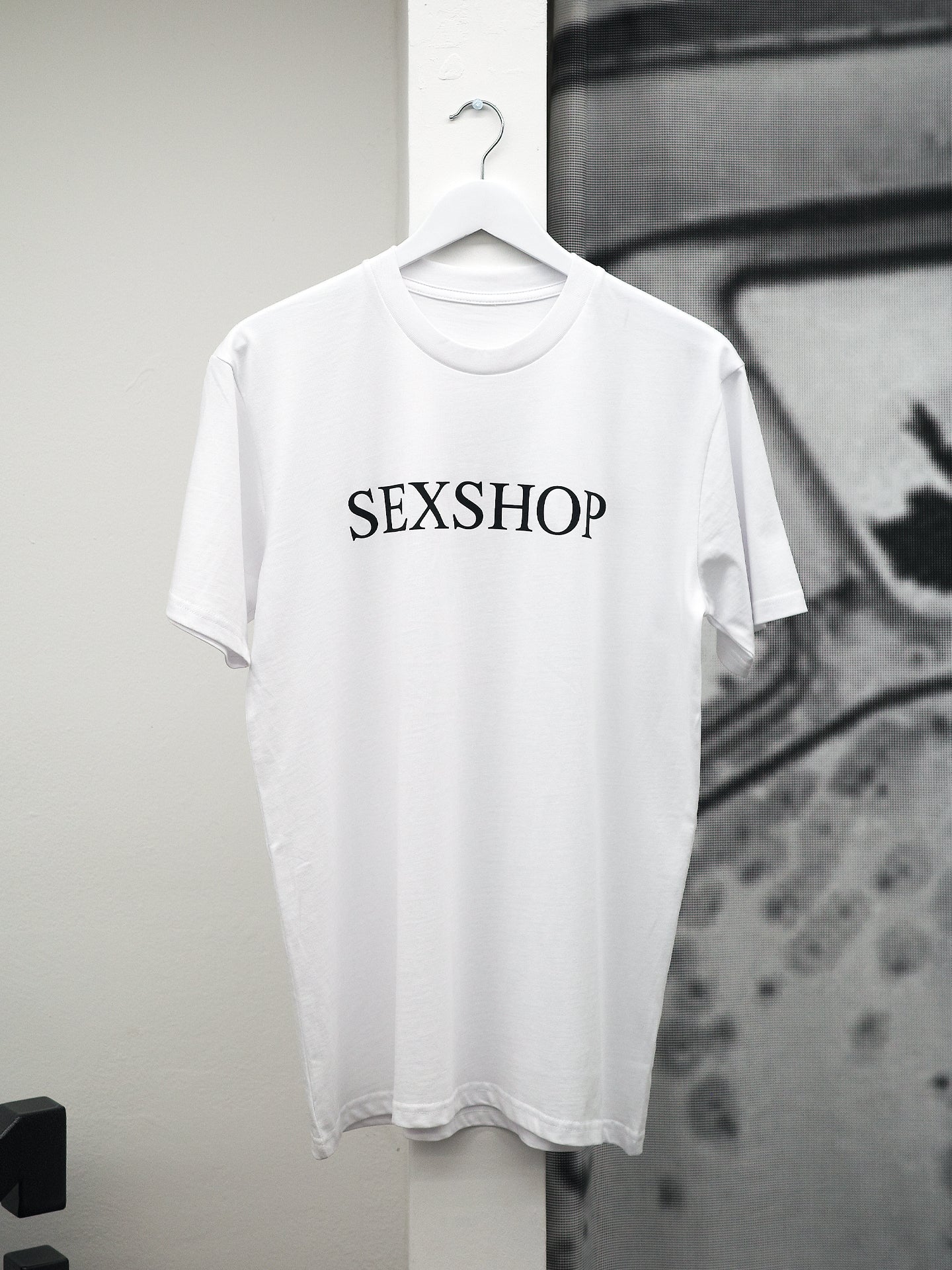 SEXSHOP T-SHIRT