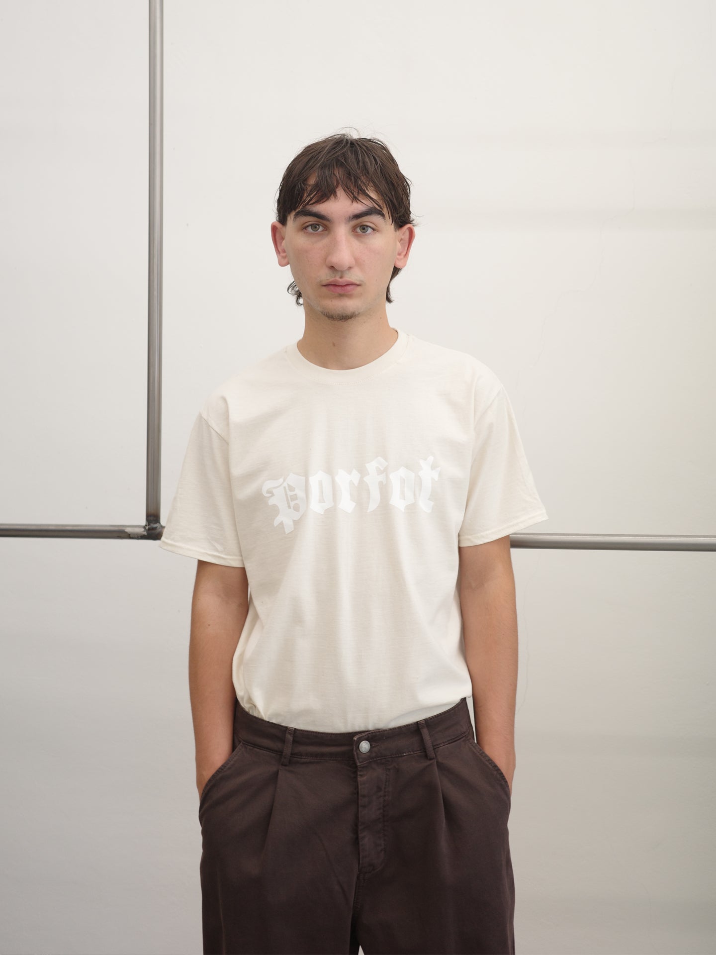 LOGO WHITE/NATURAL T-SHIRT