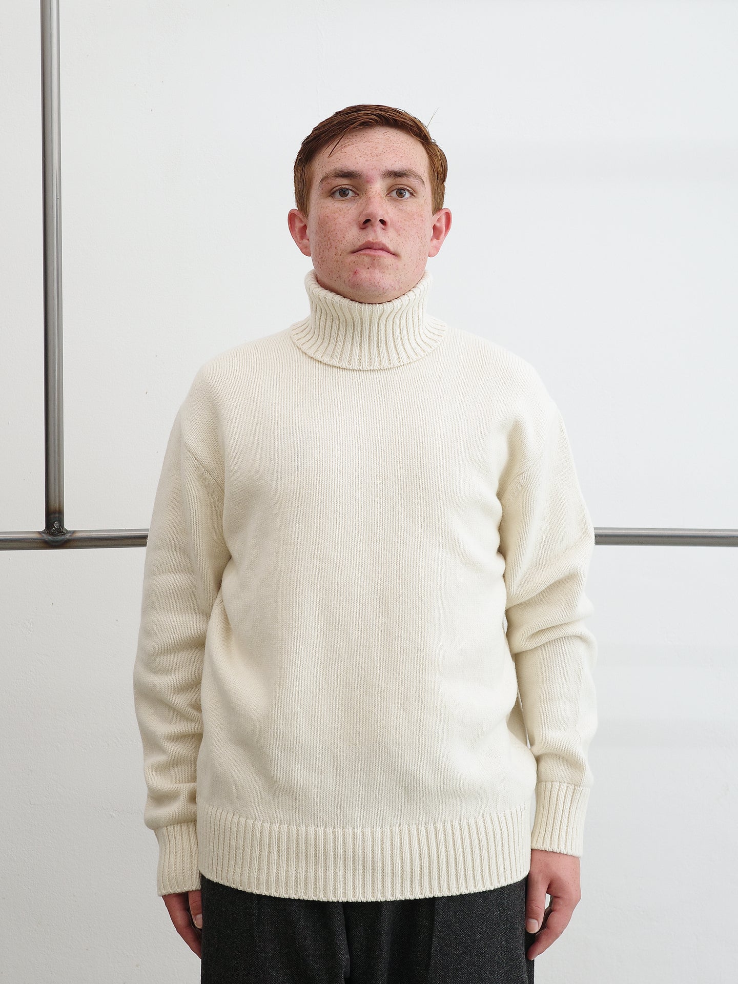 ROLL NECK