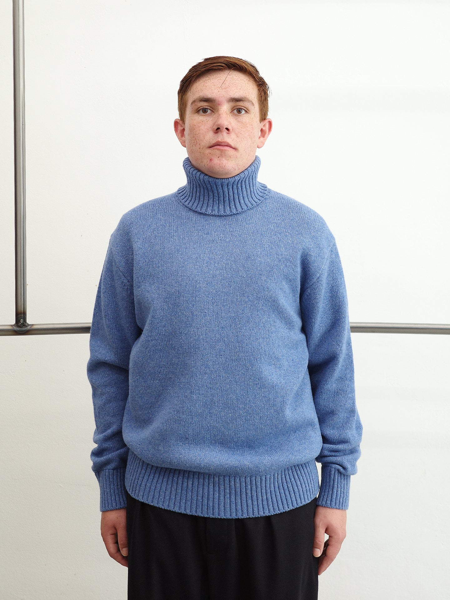ROLL NECK