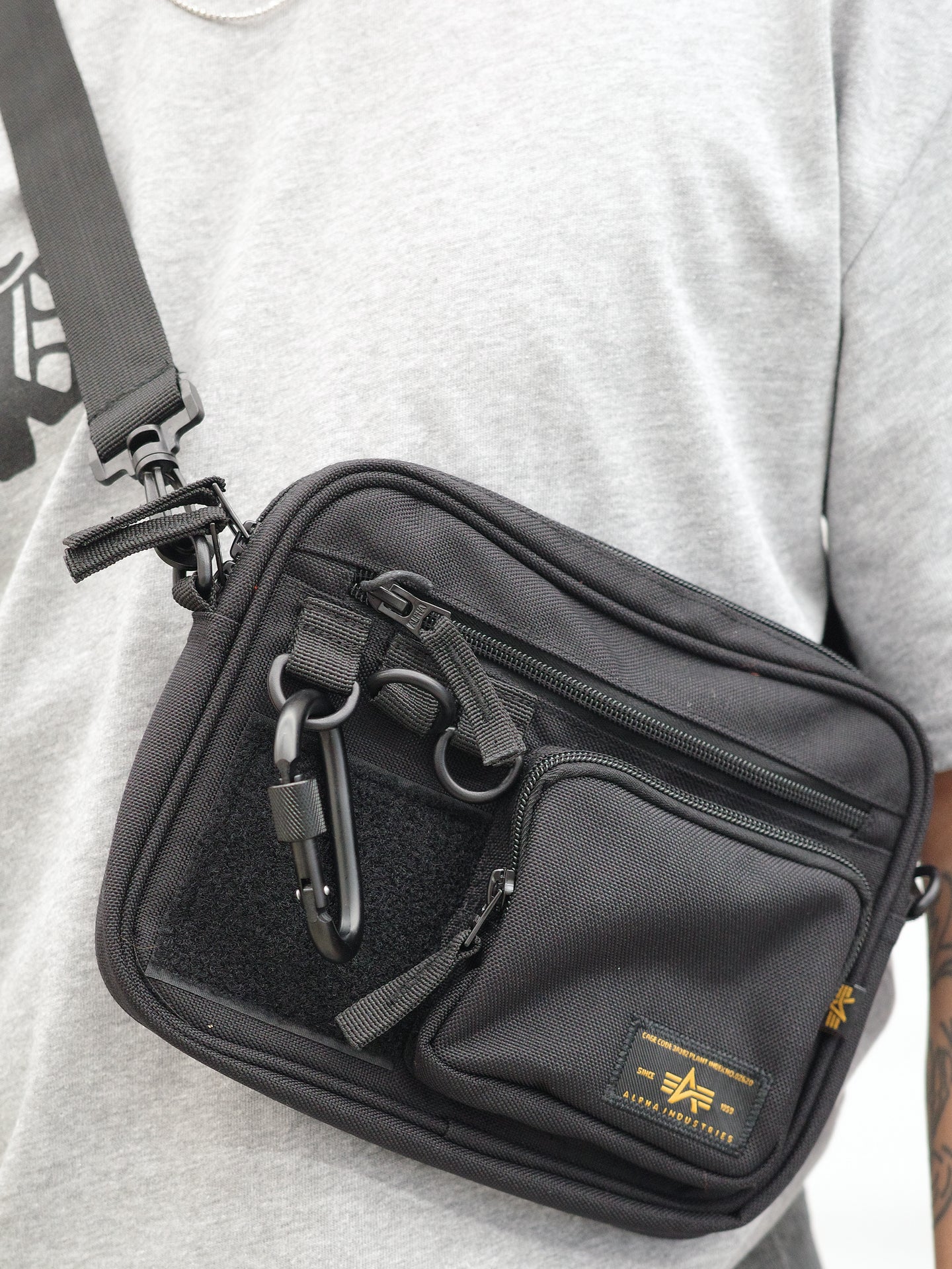 UTILITY CARRY BAG