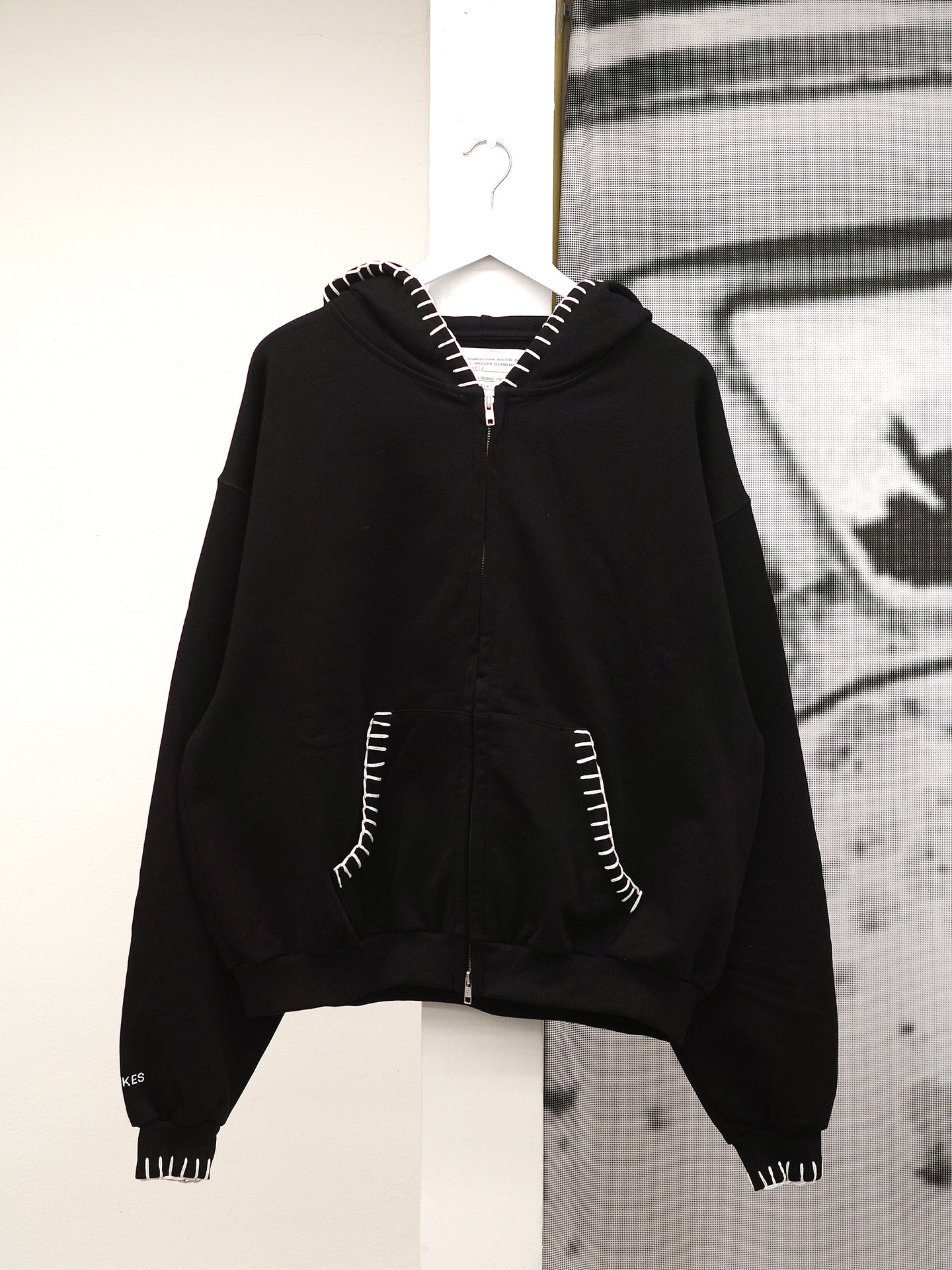 BLANKET HOODED ZIP SWEATER