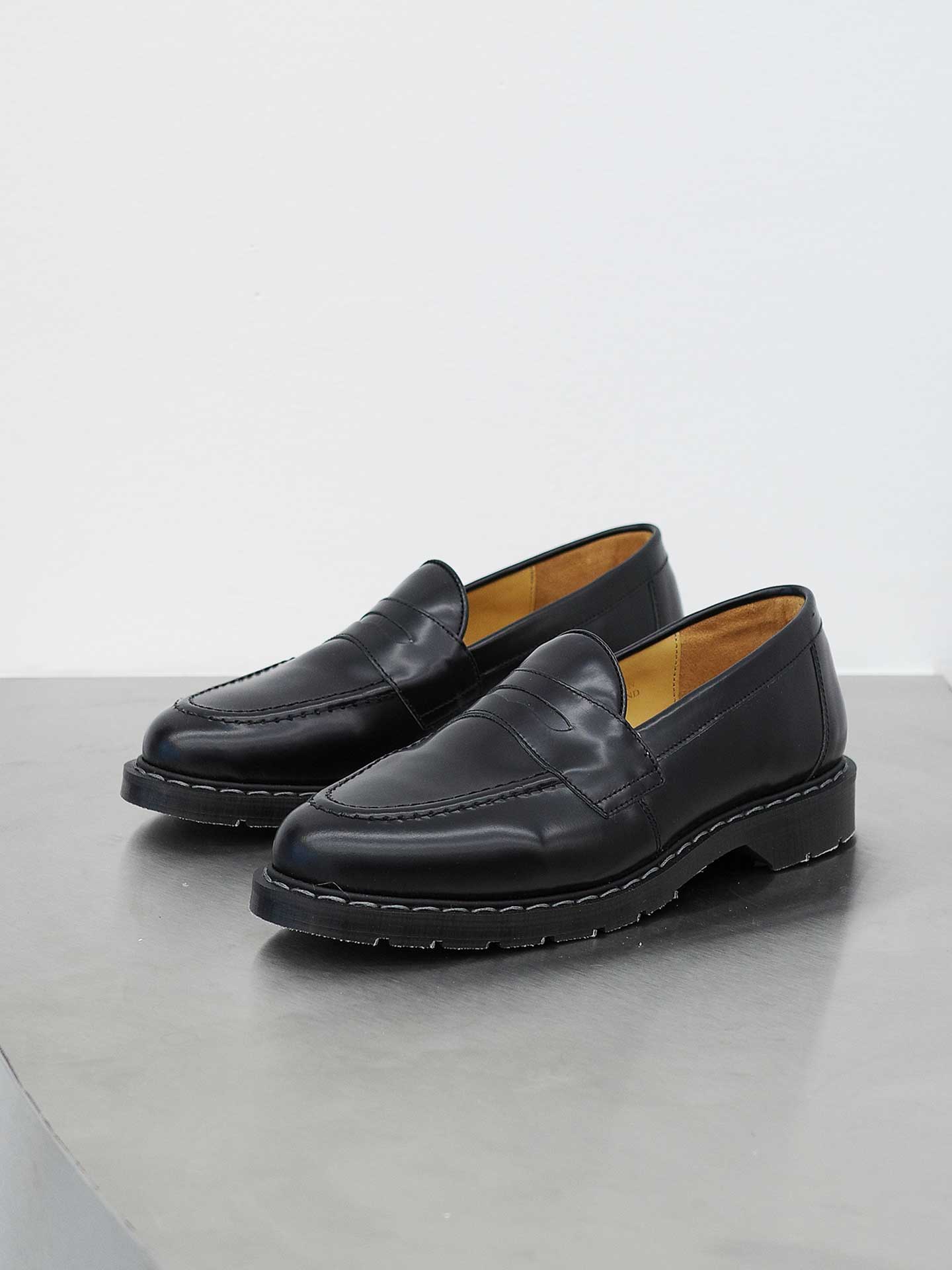 PENNY LOAFER