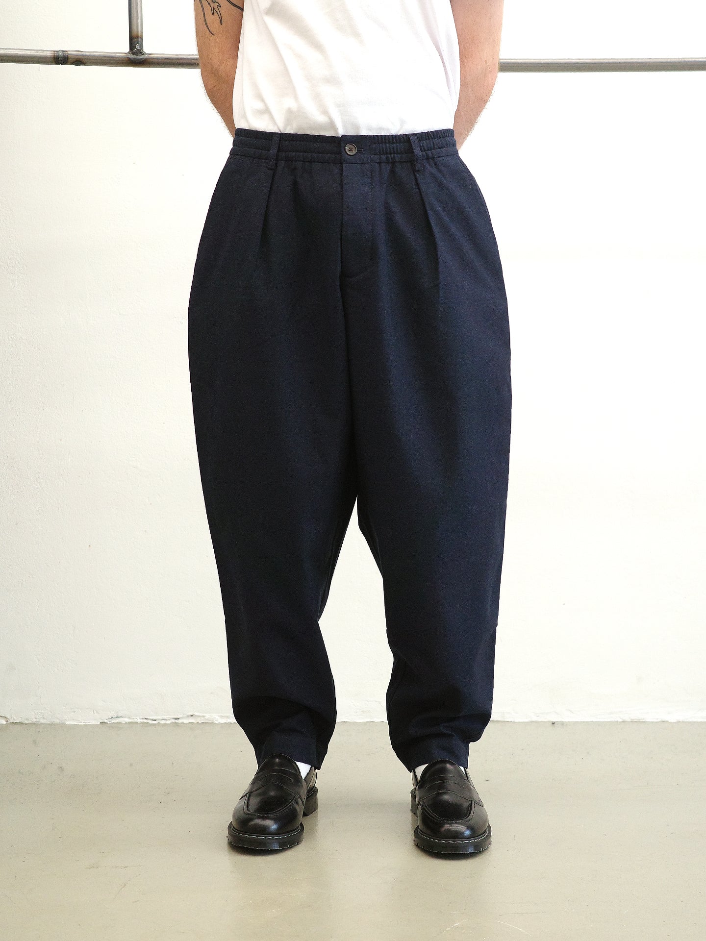 PLEATED TRACK PANT
