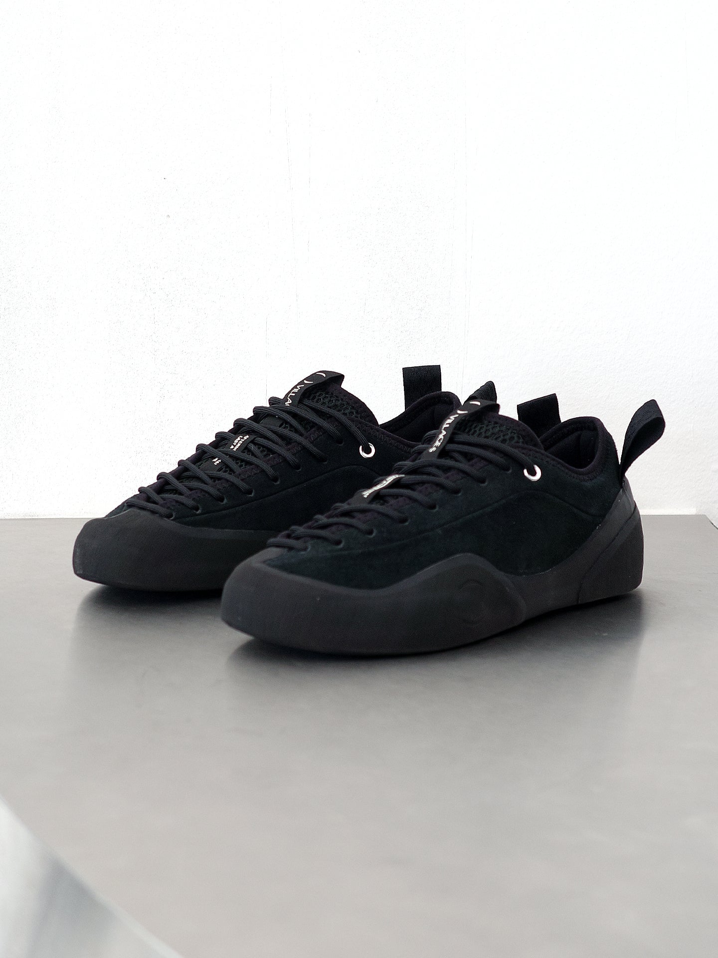 1 PM BLACK
